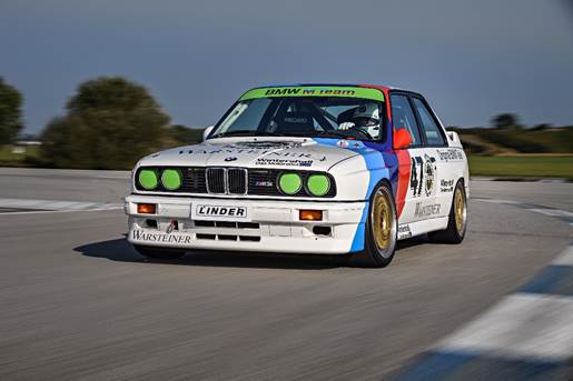 Intenção de ter um modelo BMW nas corridas de carros de turismo impulsionou o desenvolvimento da primeira geração do BMW M3