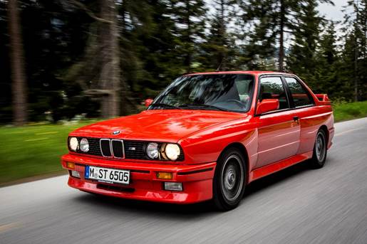 O BMW M3: um ícone esportivo e referência dinâmica para cinco gerações